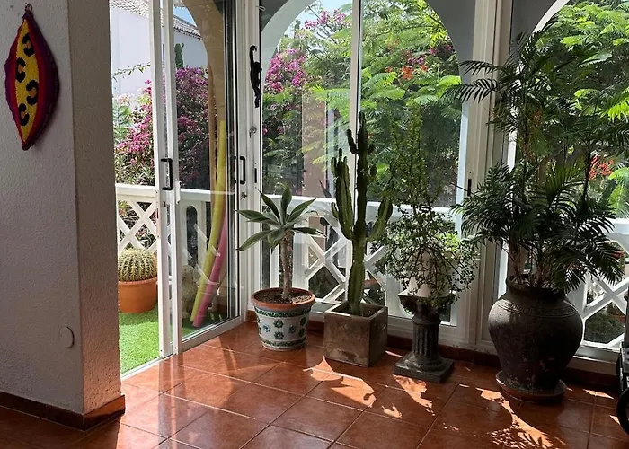 Апартаменти Cosy Ocean View & Garden Адехе